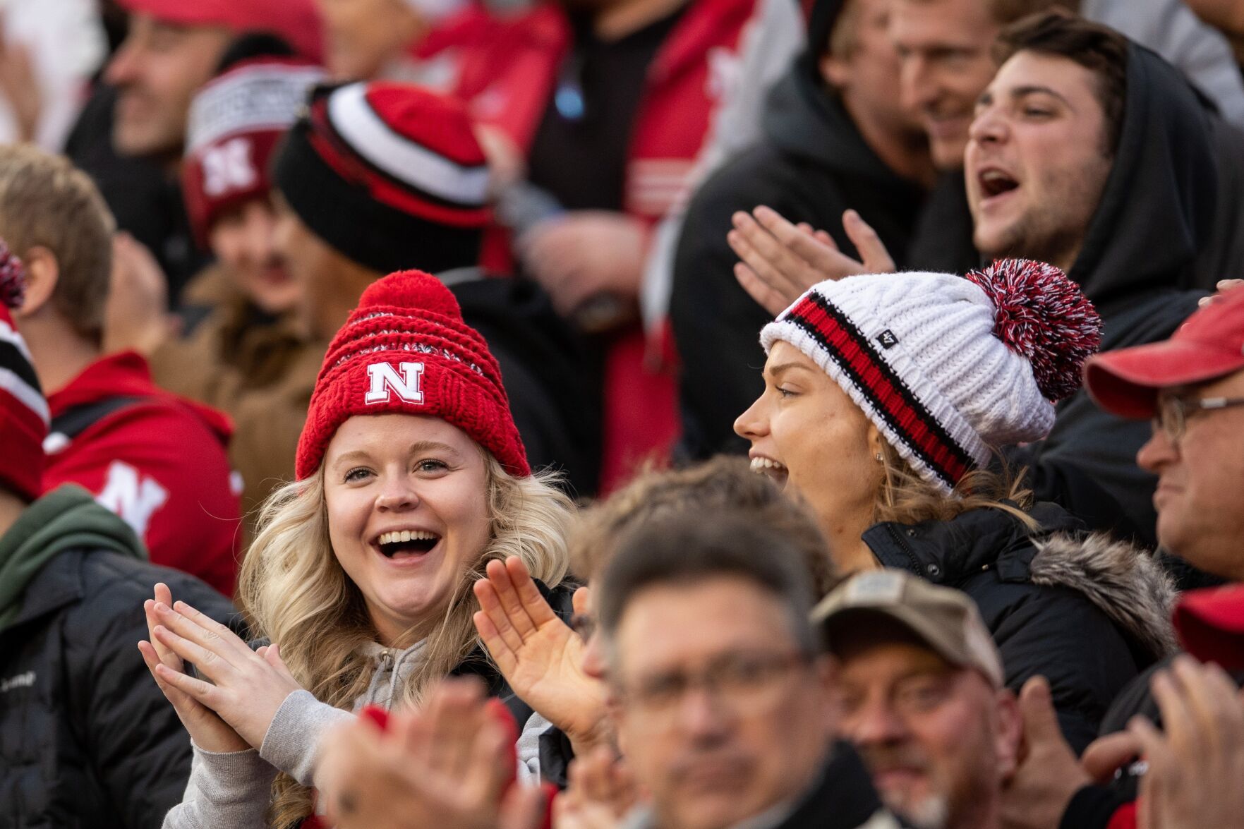 112122-owh-spo-nebraskawisconsin-ar44